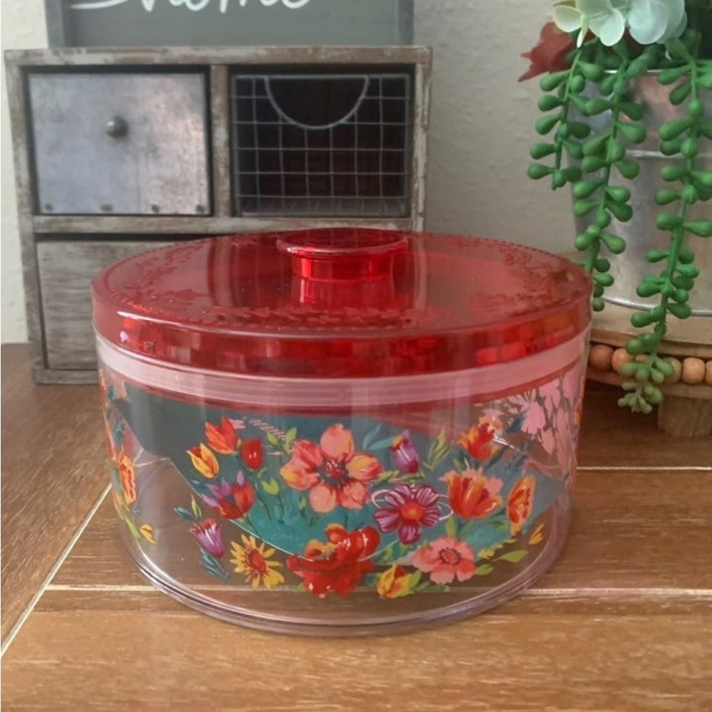 New Pioneer Woman Petal Party Treat Container